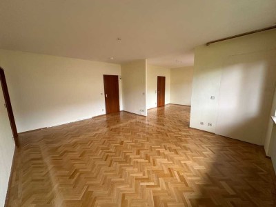 Gepflegte Penthouse-Wohnung mit großer Terrasse