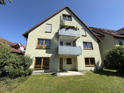 SCHÖNE 2-ZIMMER-ERDGESCHOSSWOHNUNG MIT TG-PLATZ IN STADTNAHER LAGE