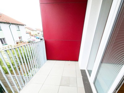 Wohnung mit Loggia und 2 Zimmern - Wohnzuschuss möglich