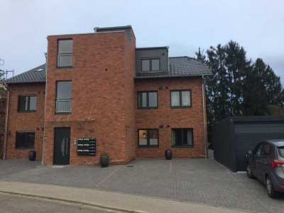 Exklusive, neuwertige 3-Zimmer-Wohnung mit luxuriöser Innenausstattung mit Balkon in Bergheim