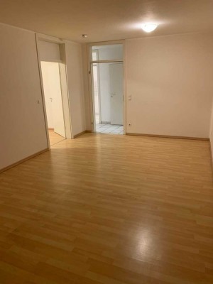 Seniorengerechte 2-Zimmer-Wohnung im EG in gepflegter Anlage