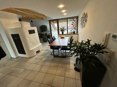 Wunderschöne, helle Maisonettewohnung mit Galeriestudio in Neu-Ulm (Burlafingen)