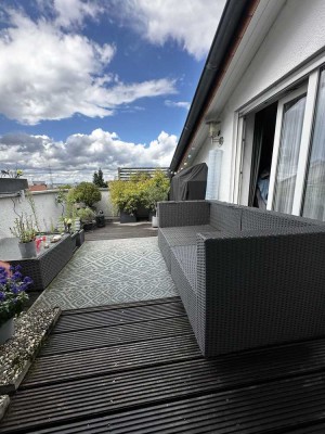 Geräumiges Penthouse mit großer Galerie in Ladenburg