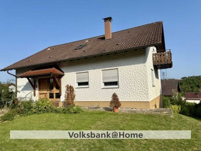 Einfamilienhaus in Haiterbach - Traumgrundstück mit 3 Garagen