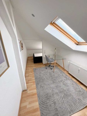 Ab sofort - gemütlich möbliertes 1 Zimmer Apartment mitten in Rödelheim!