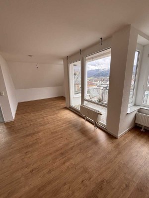 Plüderhausen - Schöne 3-Zimmer-DG-Wohnung mit Balkon