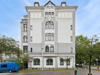Repräsentative Altbau-Einheit in exklusiver Lage – stilvoll und vielseitig nutzbar in Kiel
