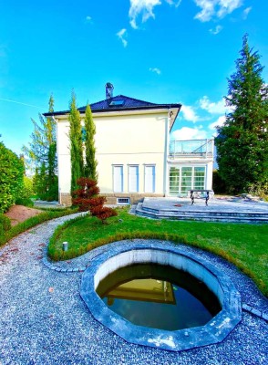 Beste Lage in Stuttgart-Botnang mit Traumaussicht. Villa mit tollem Garten und Doppelgarage zum Kauf