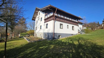 Vielseitiges Mehrfamilienhaus - Wohnen und Arbeiten