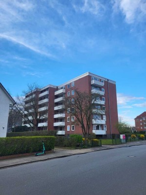 Geräumige 3-Zimmer-Wohnung mit Balkon in der obersten Etage