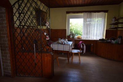 Wiener Neustadt: Grundstück mit Abbruchhaus und Nebengebäude