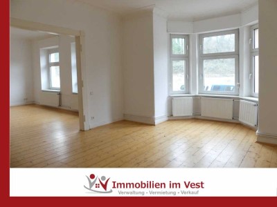 ***Altbauwohnung*** EG mit Terrasse und Gartennutzung stadtnah