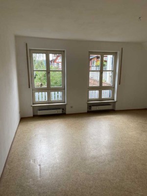 Schöne 4-Zimmer Wohnung in der Stadtmitte