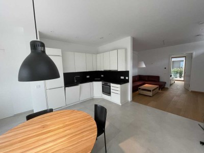 Moderne, möblierte 2-Zimmer Erdgeschosswohnung in München-Harlaching