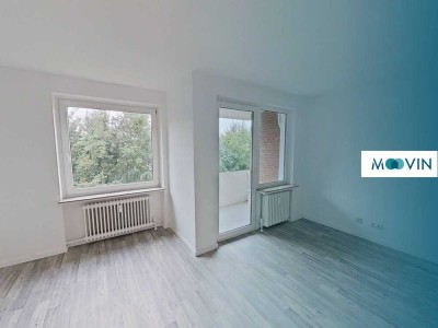 Modernisierte 2-Zi.-Whg. mit Balkon, schickem Tageslichtbad und hellen Räumlichkeiten