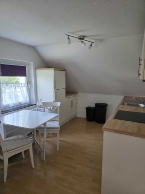 Gemütliche süße 2,5-Zimmer-Dachgeschosswohnung in Garbsen-Berenbostel