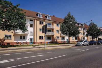 Kleines günstiges Zimmer 10,65 m² innerhalb einer 5er-WG // 1.OG re, Zi 0168