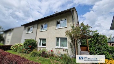 Zweifamilienhaus mit Garage