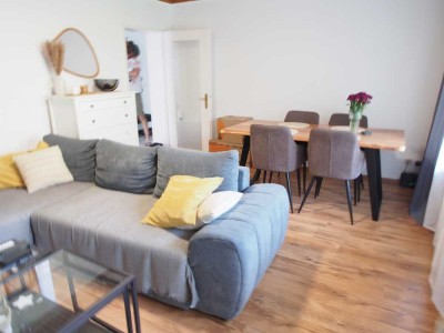 Exklusive 2-Zimmer-EG-Wohnung mit Trasse und großem Garten in Bonn
