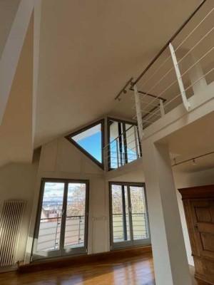 Traumhafte 144 qm Wohnung in bester Stadt-Lage mit Blick über Wiesbaden