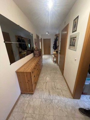 Geräumige 4-Zimmer Dachgeschosswohnung mit Balkon in Mainburg