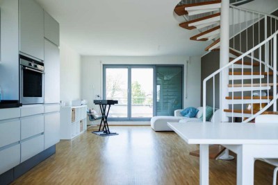 Attraktive Maisonette-Wohnung mit 2 großen Balkonen, Kaiserswerth, Energieeffizienzklasse A! BJ 2004