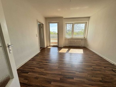Gepflegte 2 Zimmer Wohnung in Krefeld ( mit Aufzug)