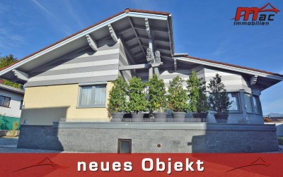 Gepflegtes Wohnhaus mit sieben Zimmern, Pool &amp; Fitness