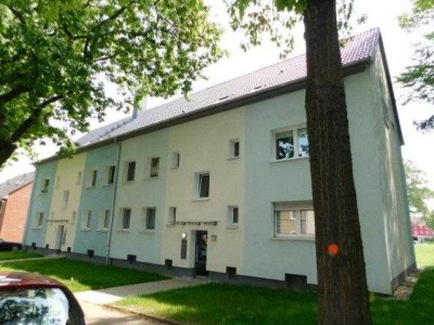 Hoch hinaus zum kleinen Preis: günstige 2-Zi.-DG