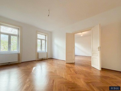 URBANES WOHNEN MIT FLAIR - GROßZÜGIGE 4-ZIMMER-WOHNUNG NÄHE ROCHUSMARKT - ALTBAUCHARME