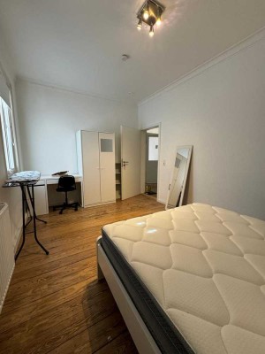 WG Zimmer in saniertem Altbau mit wundervoller Dachterrasse!
