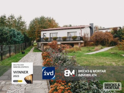 Ruhig gelegenes Einfamilienhaus mit Pool und großem Grundstück