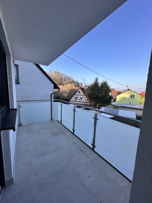 Schöne 3-Zimmer-Wohnung mit Einbauküche und Balkon