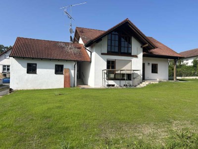 6-Zimmer-Haus in Train inkl. großer Doppelgarage