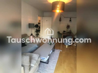 Tauschwohnung: Wohnung top geschnitten mit zwei Balkonen in zentraler Lage