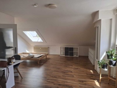 ++ Apartment in ruhiger Wohnlage mit EBK in der Nähe vom Hildener Kreuz +++