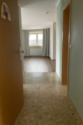 Helle 3-Zimmer Dachgeschosswohnung mit Balkon in Bad Münder