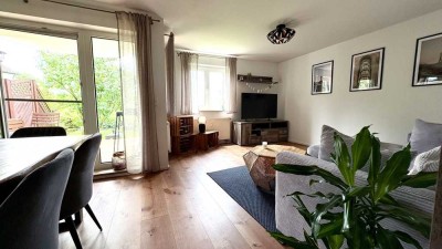 Stilvolle, modernisierte 2,5-Zimmer-Wohnung mit Garten und TG-Stellplatz in Uhingen-Holzhausen