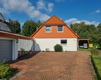 Charmantes 4Z-Einfamilienhaus mit 3 Garagen und Carport Salzhemmendorf