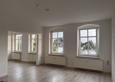 Wunderschöne helle Wohnung in bester Lage in Reichenbachch zu vermieten