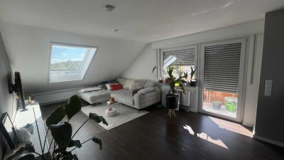 Drei Zimmer Wohnung möbliert mit Balkon, EBK und Stellplatz in Kernen im Remstal