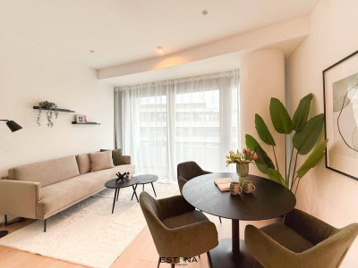 Genießen Sie den Weitblick vom 22. Stock an der Waterfront Wiens mit Doorman und Wellnessbereich