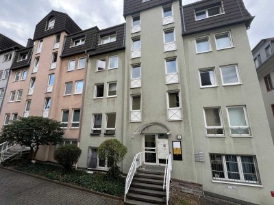 Schöne, lichtdurchflutete 2 Zimmer-Wohnung in zentraler Lage zu Bahnhof+City, Frankfurter Str. 15...
