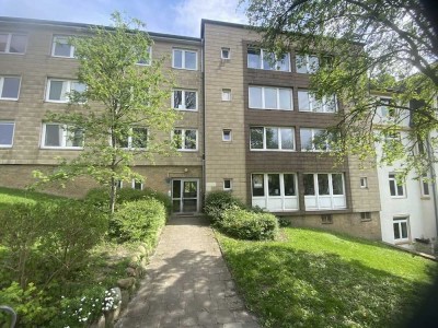 Single-Wohnung,  Nähe Fachhochschule (FH) 1 Zimmer mit großem Schlafbereich, neue Einbauküche