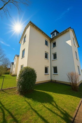 PROVISIONSFREI - Freundliche 3-Zimmer-Dachgeschosswohnung am Auepark in Kassel