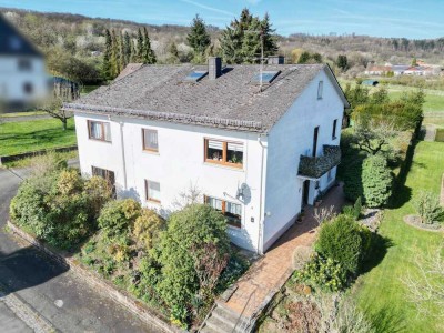 Ruheoase mit Weitblick – Großzügiges Wohnhaus mit Potenzial und Obstwiese