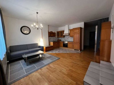 Schöne und gepflegte 1,5-Zimmer-Wohnung mit Balkon und EBK in Parchim