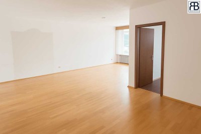 Sofort bezugsfrei! Lichtdurchflutete 3-Zimmer-Wohnung mit Balkon & Garage in Düsseldorf-Benrath