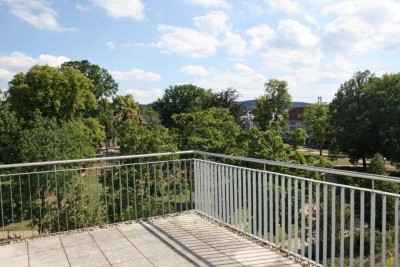 KL-Stadtpark - Großzügige 2-Zimmer-Penthousewohnung mit Dachterrasse in Top-Lage