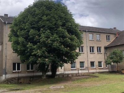 Modernisierte Erdgeschoßwohnung in kleiner Wohneinheit